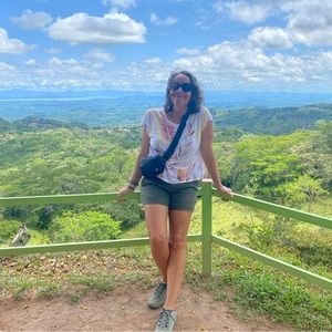 Meet your Posher, Amanda